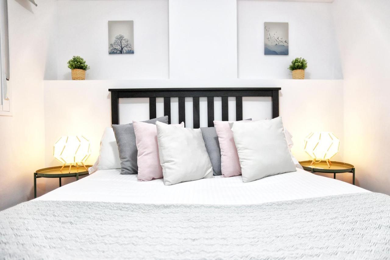 Holidays2Malaga Goya - Zona Huelin & 500 Mts De La Playa Apartman Kültér fotó