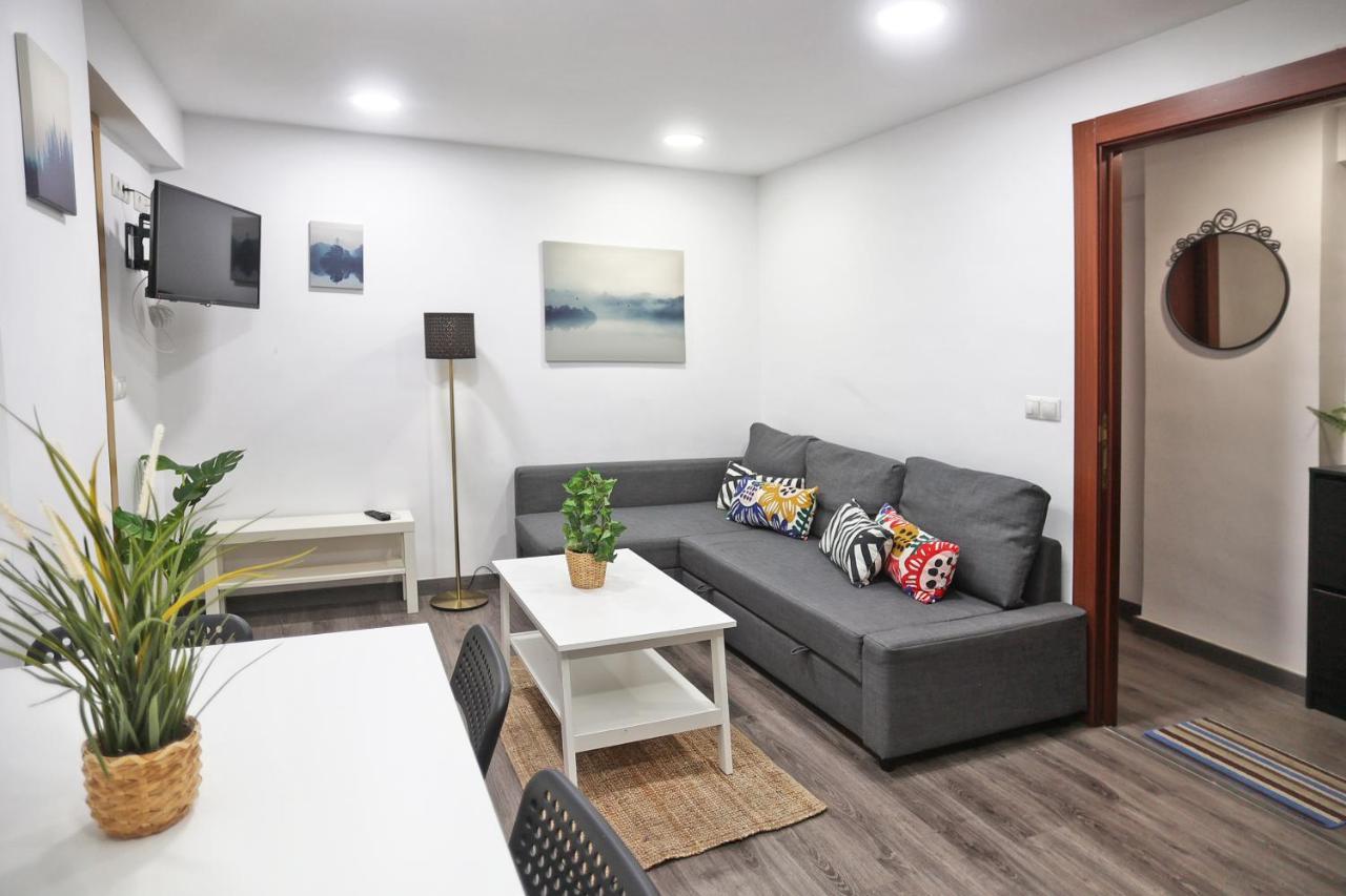 Holidays2Malaga Goya - Zona Huelin & 500 Mts De La Playa Apartman Kültér fotó