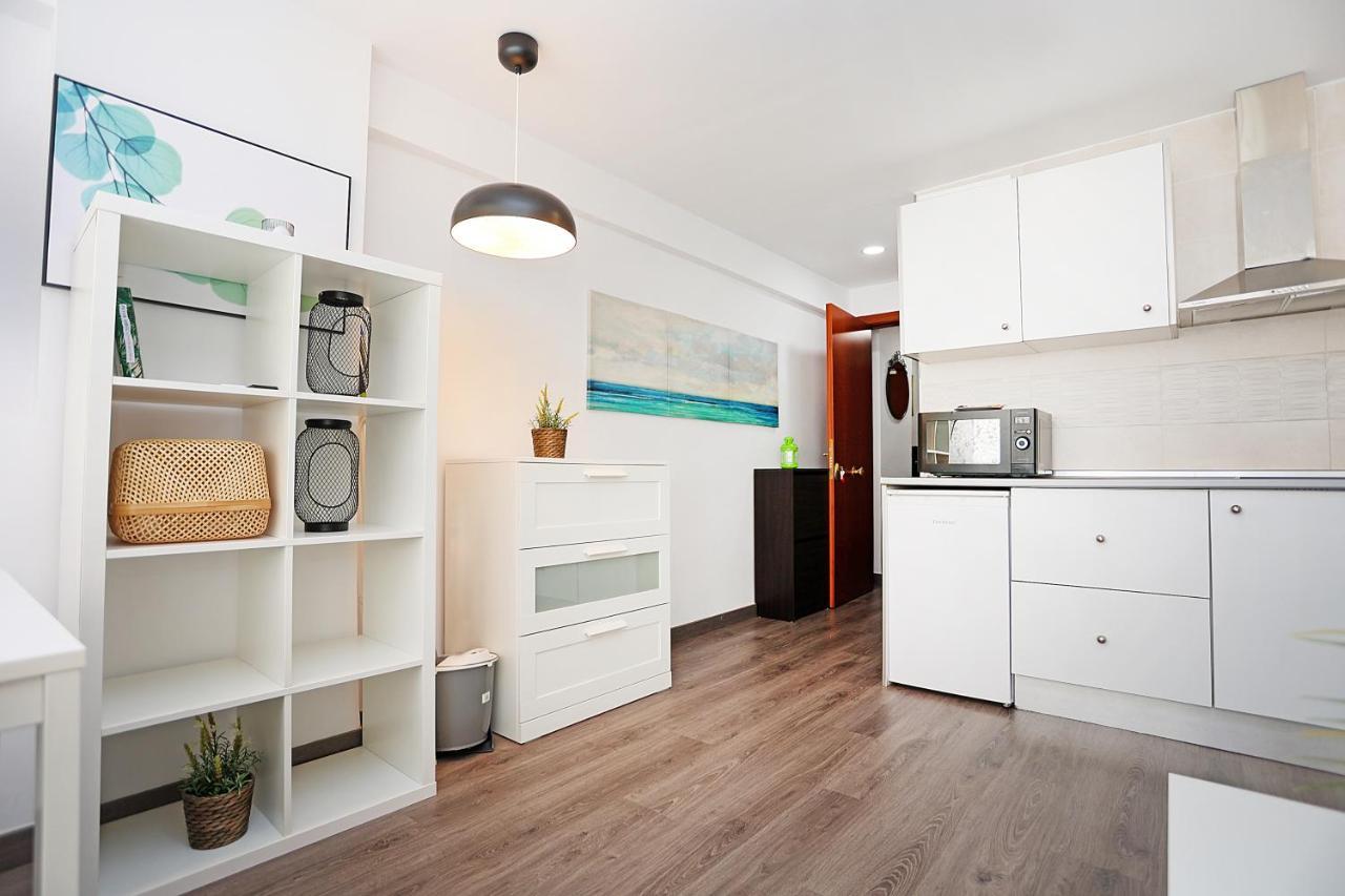Holidays2Malaga Goya - Zona Huelin & 500 Mts De La Playa Apartman Kültér fotó